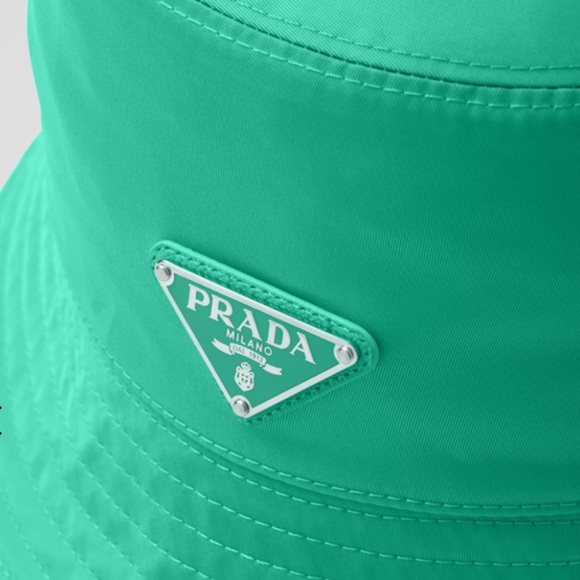 Prada Re-Nylon bucket hat in Kelly Green - Picture 4 of 9